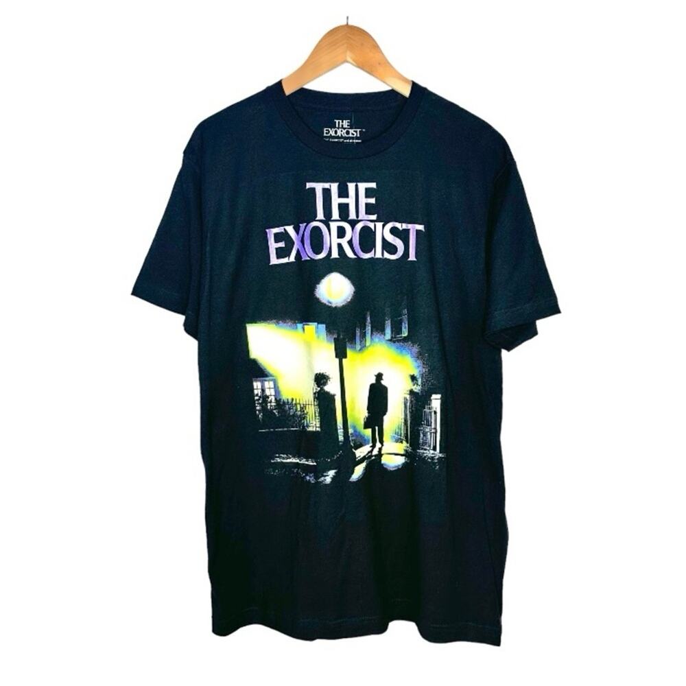 Hot Topic The Exorcist Graphic Tee Size Large Black Multi Halloween NWT